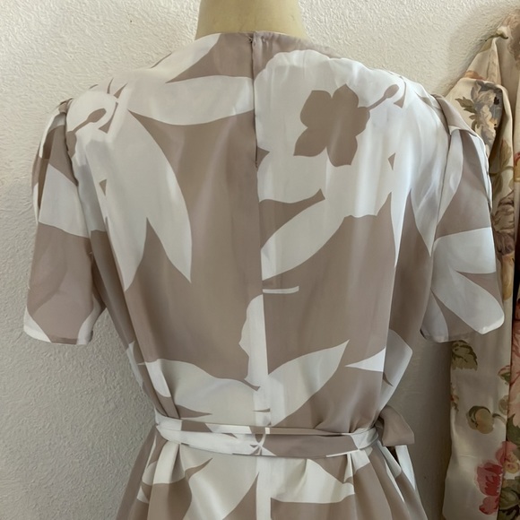 Vintage Dress Tan and Cream Chiffon Hand Made Dress with Tie Belt midi - Picture 11 of 12